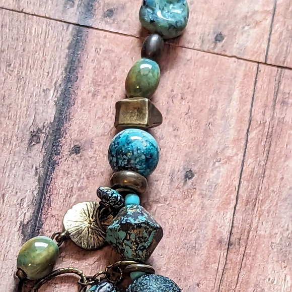 Multi Green Hues Multiple Charms & Beaded Necklace W Turquoise Chain - Picture 9 of 9